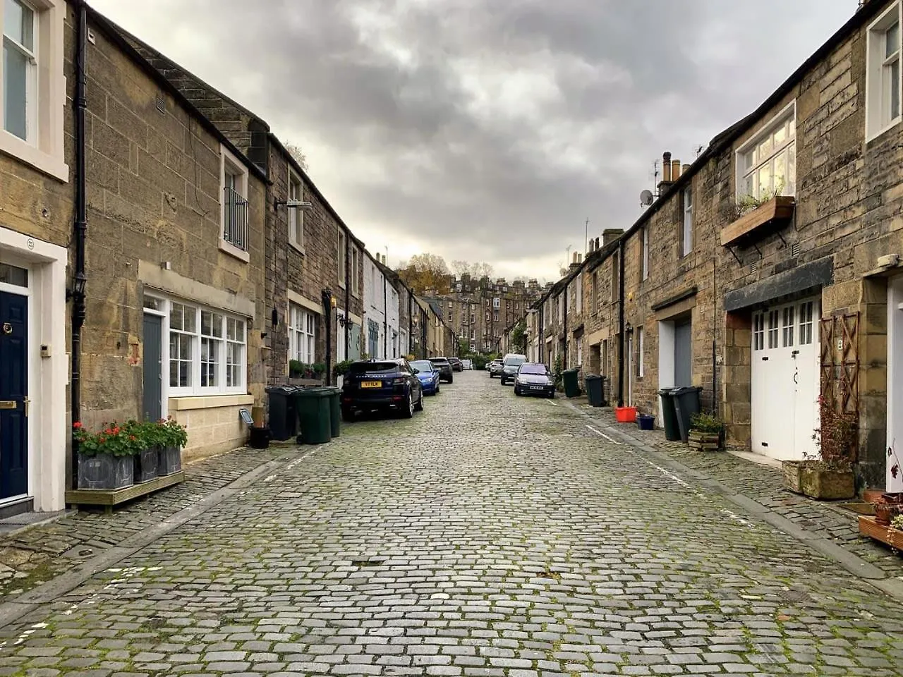 Artist'S Studio In Stockbridge Edinburgh